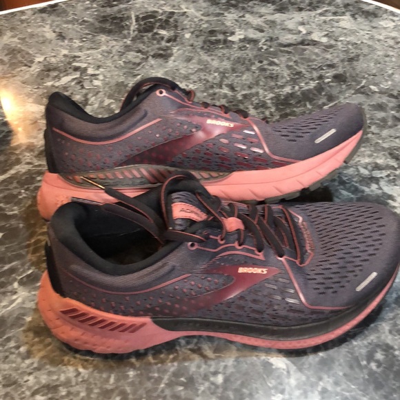 Ladies Brooks Adrenaline 21 Shoe Sz 7 - Picture 2 of 9